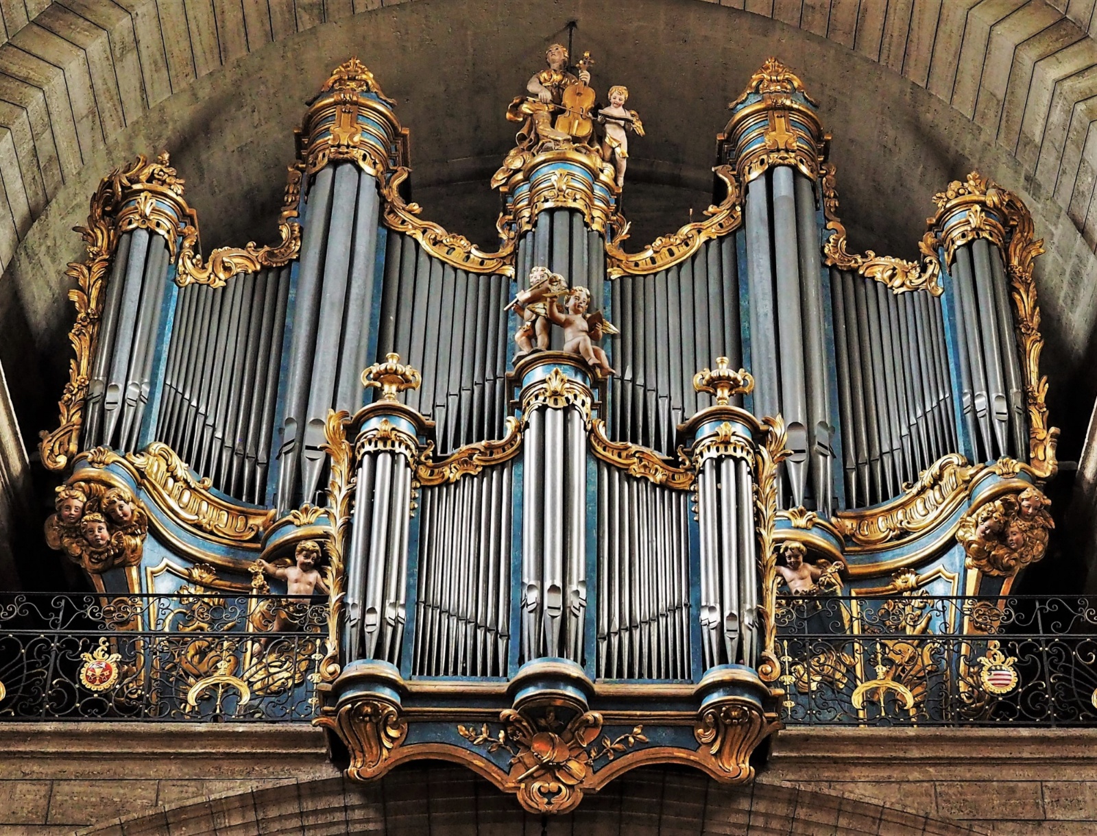The Pipes of Pezenas